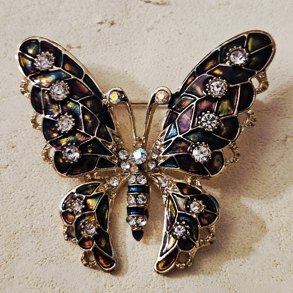 Fashion Jewelry Striking Butterfly  Brooch Enamel & Rhinestones Embellished Meta